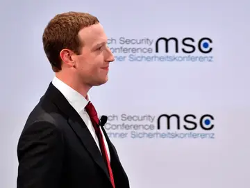 Mark Zuckerberg comparece ante la Comisión Europea Mark Zuckerberg comparece ante la Comisión Europea