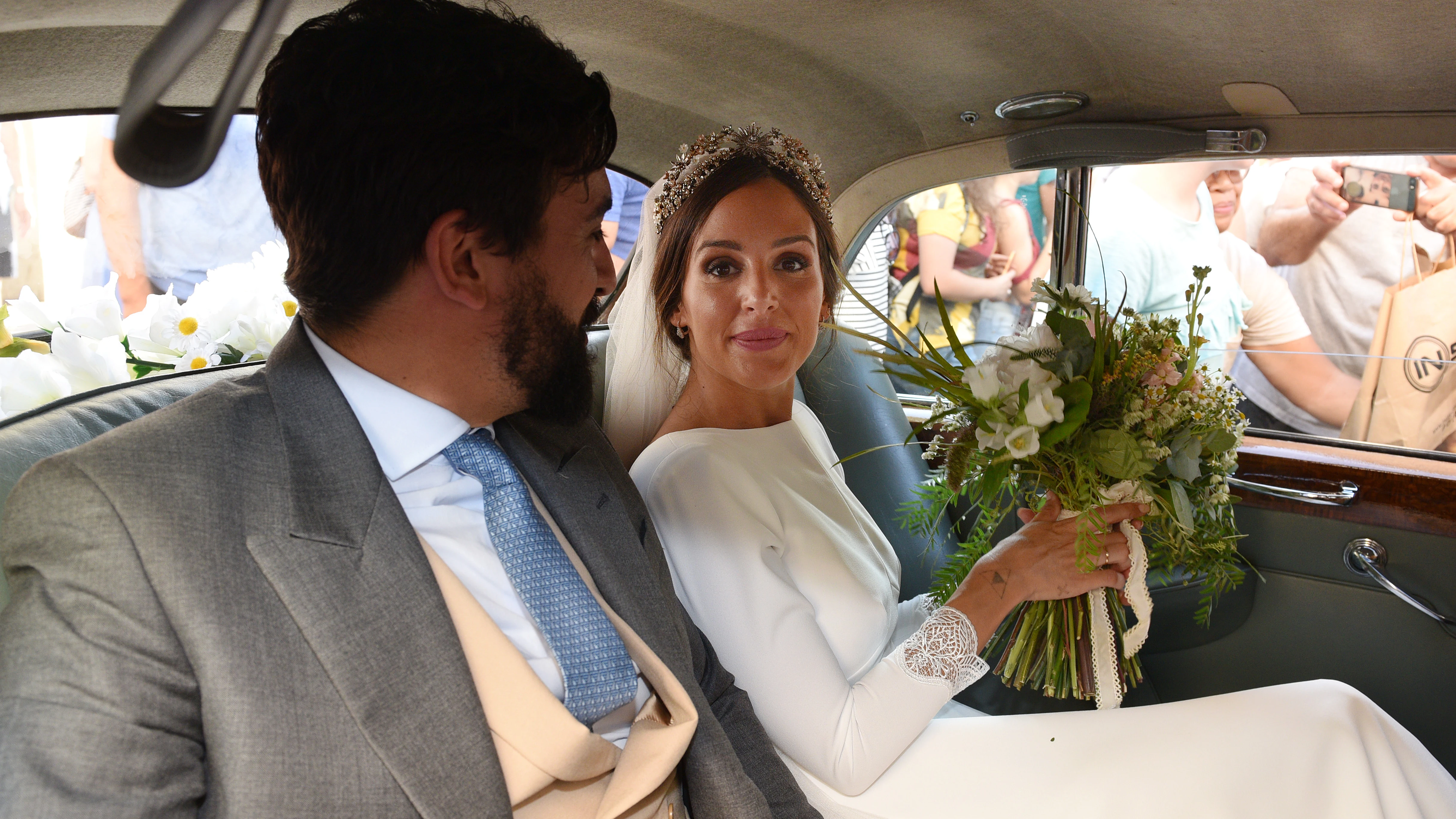 Rocío Osorno y su marido en el día de su boda Rocío Osorno y su marido en el día de su boda