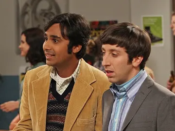 Kunal Nayyar y Simon Helberg como Raj y Howard en 'The Big Bang Theory' Kunal Nayyar y Simon Helberg como Raj y Howard en 'The Big Bang Theory'