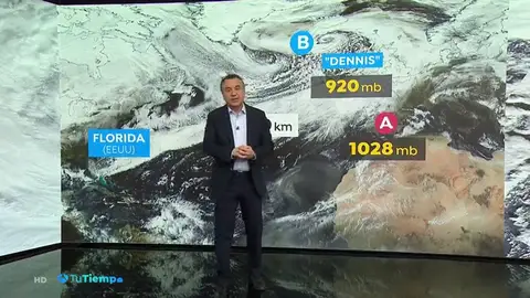 La 'superborrasca' Dennis recorre 6.000 kilómetros azotando Europa La 'superborrasca' Dennis recorre 6.000 kilómetros azotando Europa