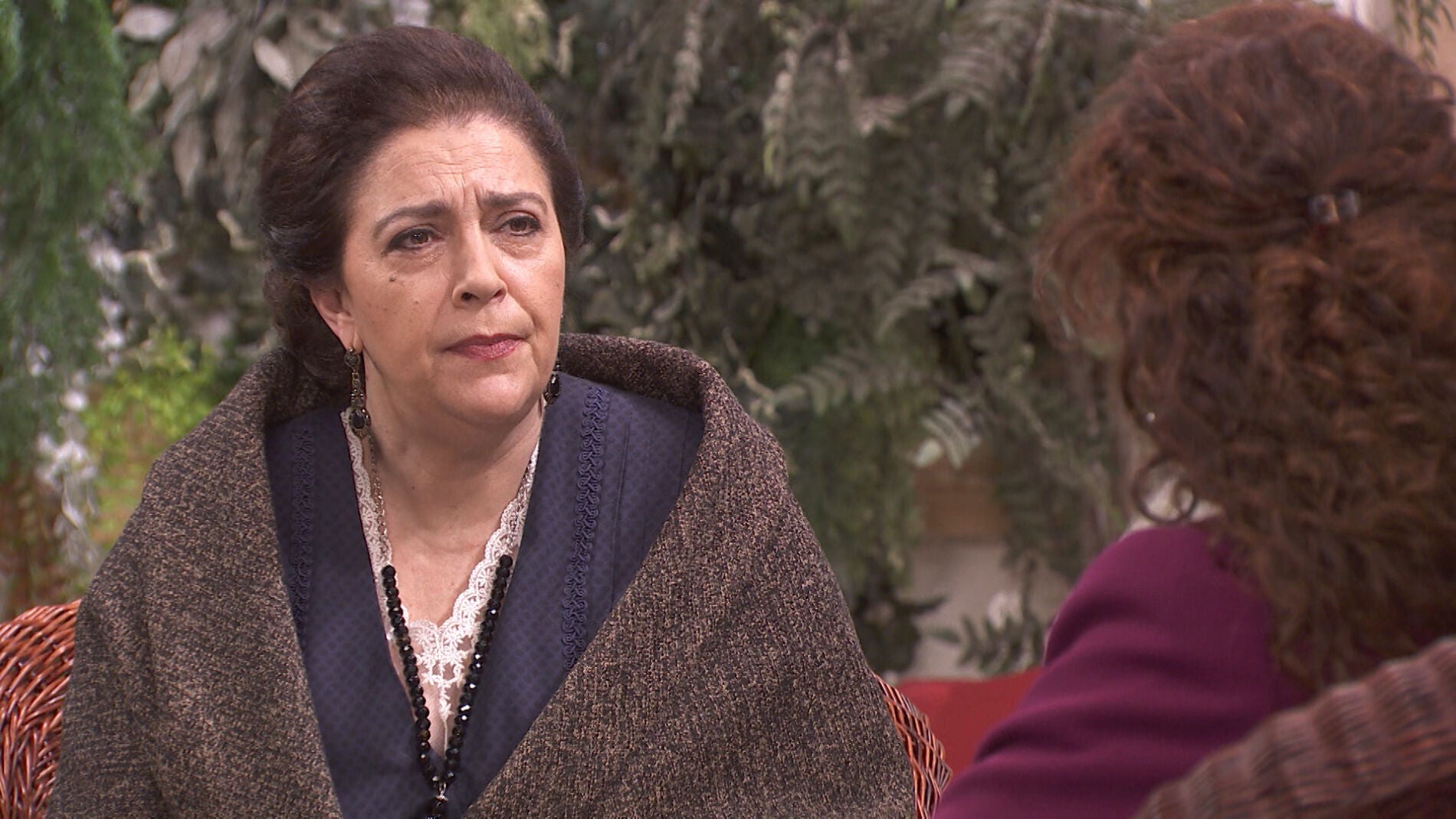 La se&ntilde;ora ha pensado en algo para acabar con su enemiga en com&uacute;n