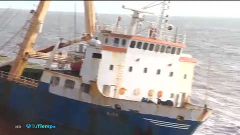 La tormenta 'Dennis' arrastra hasta Irlanda el 'barco fantasma' que quedó a la deriva en las Bermudas en 2018 La tormenta 'Dennis' arrastra hasta Irlanda el 'barco fantasma' que quedó a la deriva en las Bermudas en 2018