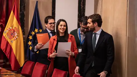 Pablo Casado e Inés Arrimadas negocian cómo presentarse en las elecciones de País Vasco, Galicia y Cataluña Negociación