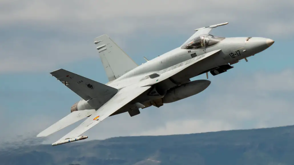 Defensa confirma que dos aviones rusos hostigaron a dos F-18 espa&ntilde;oles sobre el B&aacute;ltico el pasado agosto