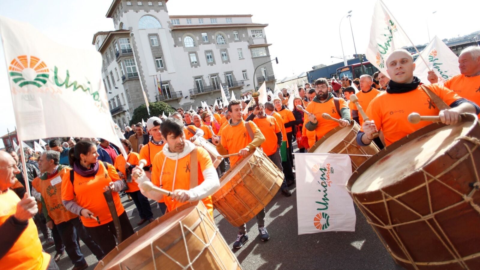 Ganaderos y agricultores exigen sanciones en A Coruña por pagar por debajo de los costes