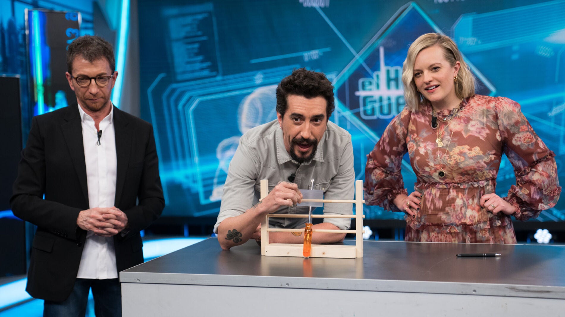 Marron sorprende con una ilusi&oacute;n &oacute;ptica que hace objetos invisibles en 'El Hormiguero 3.0'