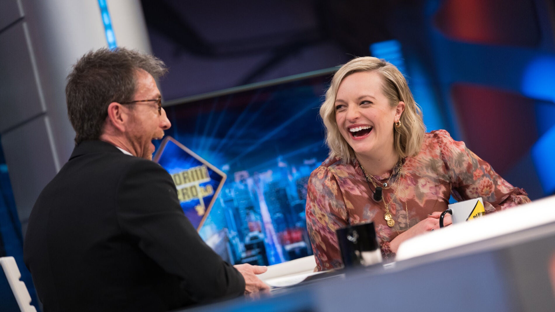 Elisabeth Moss relata en 'El Hormiguero 3.0' las escenas m&aacute;s extra&ntilde;as que ha rodado 