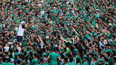 El Raja de Casablanca sacrifica a un carnero en público para frenar la plaga de lesiones