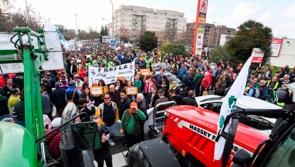 Protestas de agricultores y ganaderos en Granada