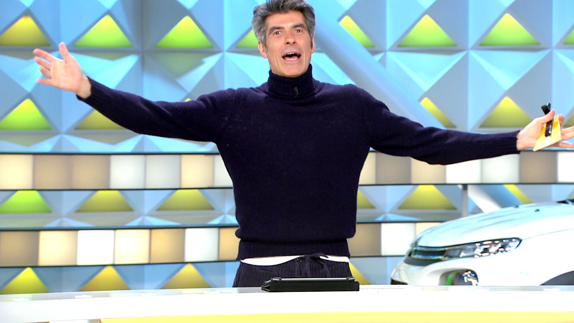 &ldquo;Ah&iacute;, sin nada, a pelo&rdquo;: Jorge Fern&aacute;ndez se sincera sobre su forma de ligar en &lsquo;La ruleta de la suerte&rsquo;