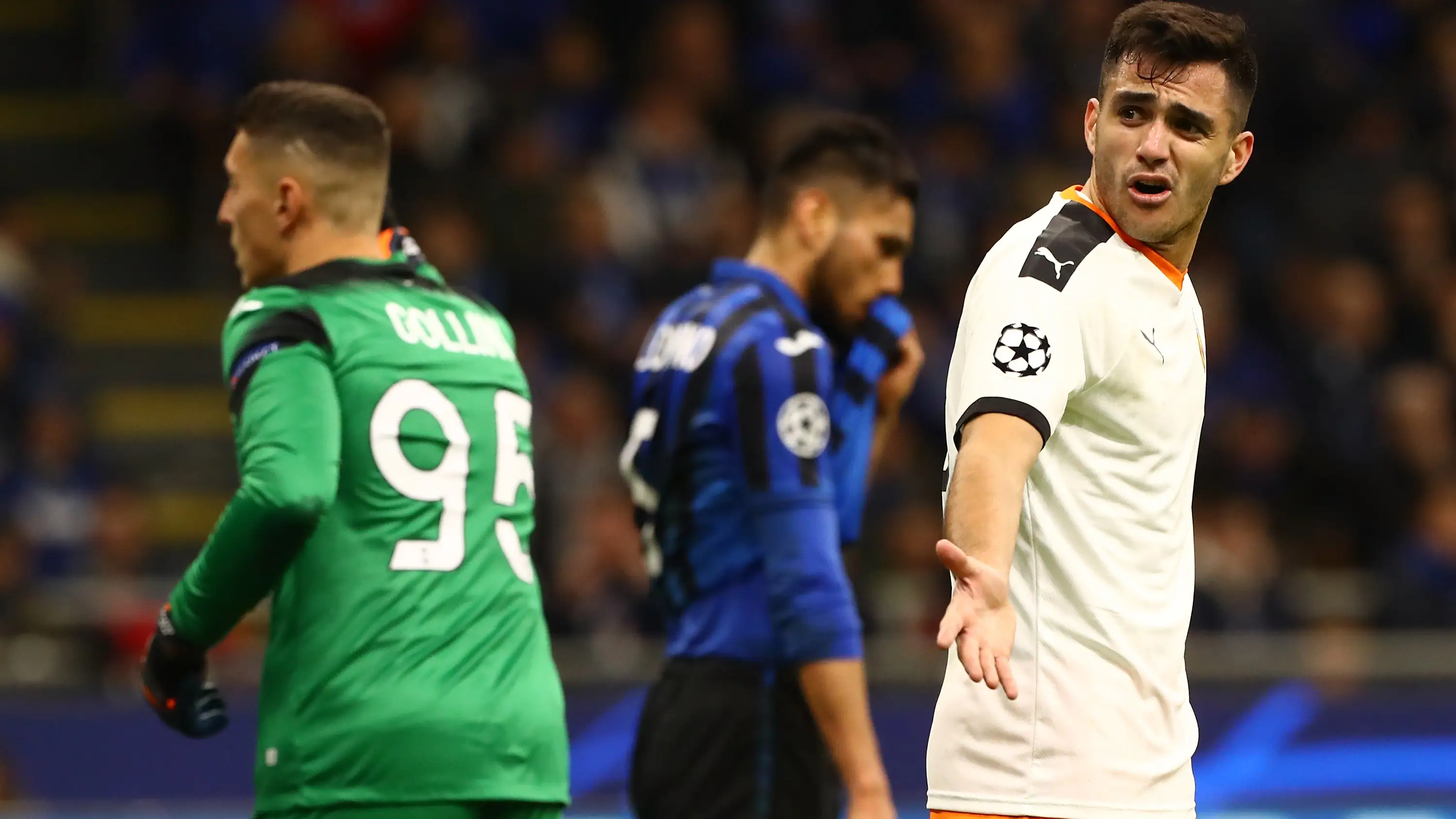 Maxi G&oacute;mez se lamenta tras una ocasi&oacute;n fallida