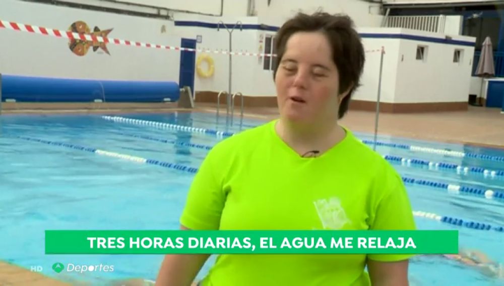 Camino Álvarez, la primera nadadora de sincronizada con 'síndrome de Down' federada en España: "Me gusta el agua desde que nací"
