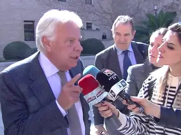 Felipe González: "Delcy Rodríguez no debería haber pasado por España" Felipe González: "Delcy Rodríguez no debería haber pasado por España"