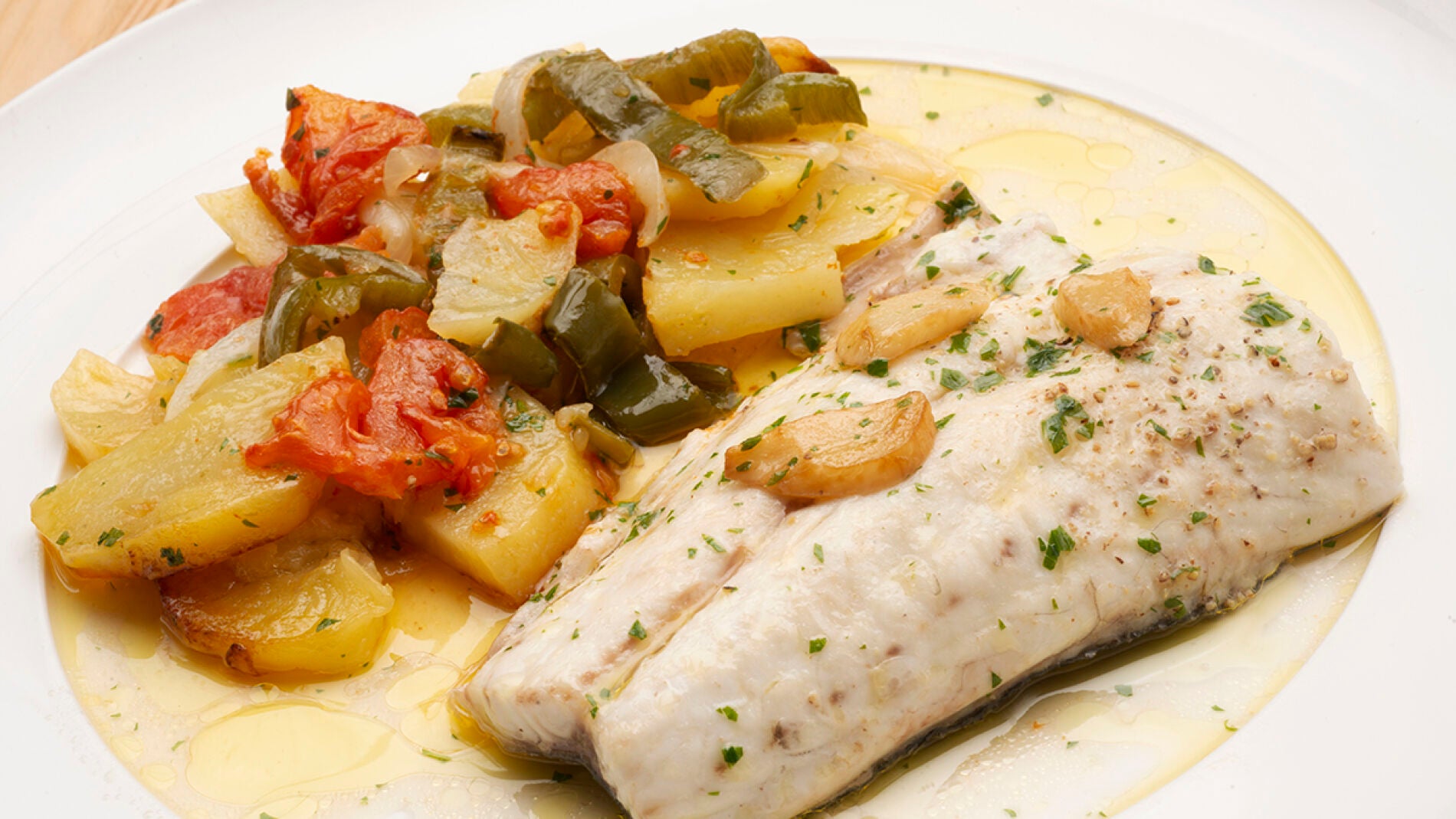 Lubina al horno con patatas