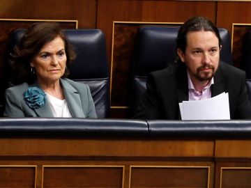 Los vicepresidentes del Gobierno, Carmen Calvo y Pablo Iglesias
