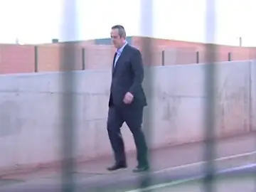 Joaquim Forn sale de prisión en su primer permiso para trabajar como jurista Joaquim Forn sale de prisión en su primer permiso para trabajar como jurista