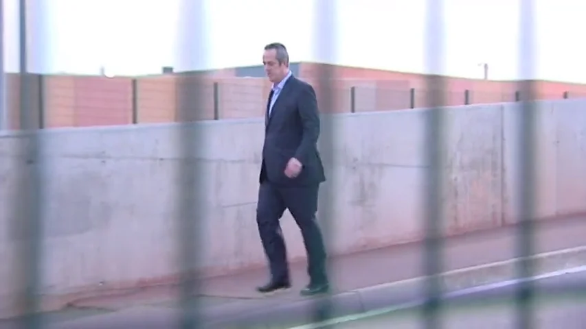 Joaquim Forn sale de prisión en su primer permiso para trabajar como jurista Joaquim Forn sale de prisión en su primer permiso para trabajar como jurista