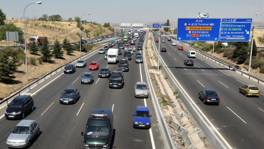Tráfico en las carreteras próximas a Madrid