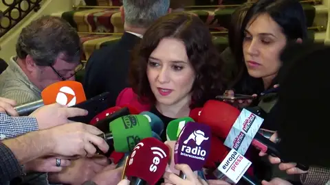 Ayuso acusa al Gobierno central de intentar imponer en Madrid impuestos anacrónicos y olvidados como Patrimonio y Sucesiones Ayuso acusa al Gobierno central de intentar imponer en Madrid impuestos anacrónicos y olvidados como Patrimonio y Sucesiones