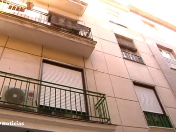 En estado crítico un bebé que cayó por la ventana de un segundo piso en Granada