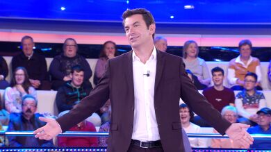 Inaudito en '¡Ahora caigo!': Un concursante comparte uno de sus comodines con su rival