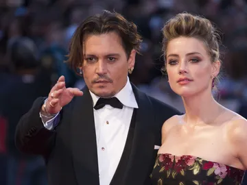 Amber Heard y Johnny Depp Amber Heard y Johnny Depp