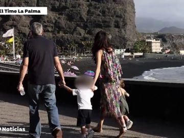 George Clooney con su familia en la isla de La Palma