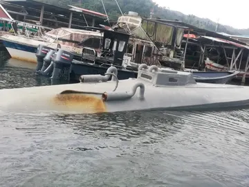 Las autoridades de Panamá interceptan un semisumergible con cinco toneladas de droga y cuatro personas a bordo Las autoridades de Panamá interceptan un semisumergible con cinco toneladas de droga y cuatro personas a bordo