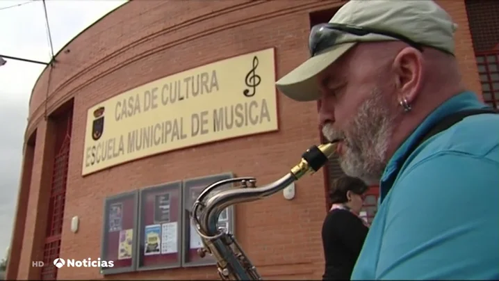 Una escuela de música en Torremolinos lleva 11 días sin luz porque el Ayuntamiento no paga las facturas Una escuela de música en Torremolinos lleva 11 días sin luz porque el Ayuntamiento no paga las facturas