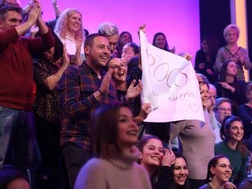 Un club de fans de Rocío Madrid se cuela en el plató de ‘Tu cara me suena’