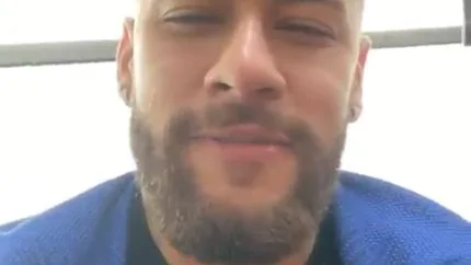 Neymar anuncia que no irá al carnaval de Río Fútbol