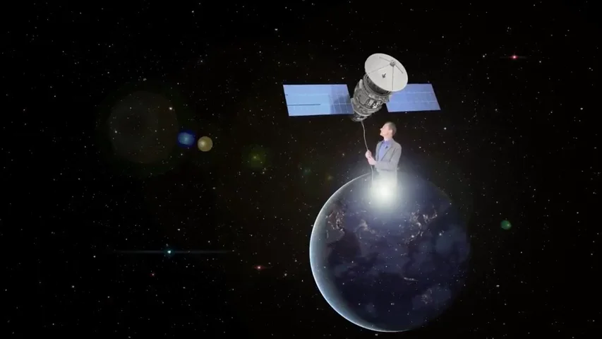 La ingeniosa respuesta de Pedro Duque explicando por qué no se puede mover un satélite con una cuerda La ingeniosa respuesta de Pedro Duque explicando por qué no se puede mover un satélite con una cuerda
