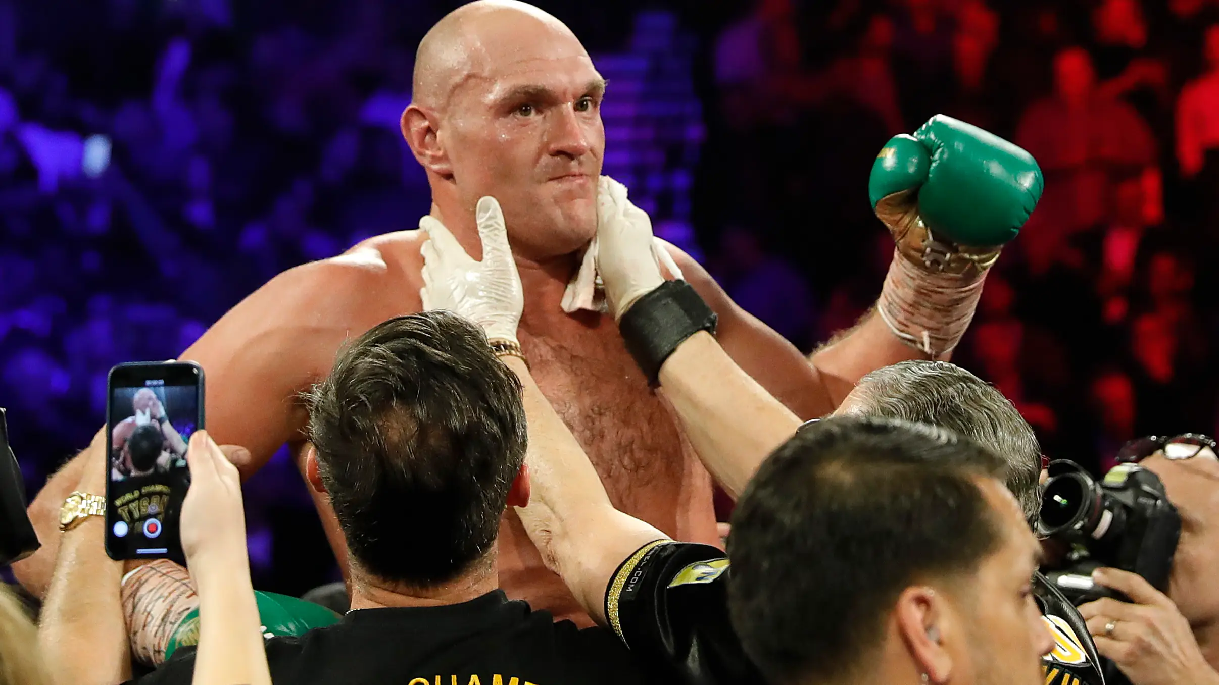 Fury vence a Wilder y le arrebata el título Boxeo