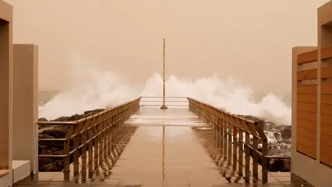 Situación en Canarias por la calima Situación en Canarias por la calima