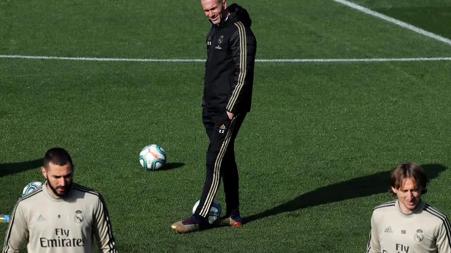 Zidane, en Valdebebas, en un entrenamiento del Real Madrid. Zidane, en Valdebebas, en un entrenamiento del Real Madrid.