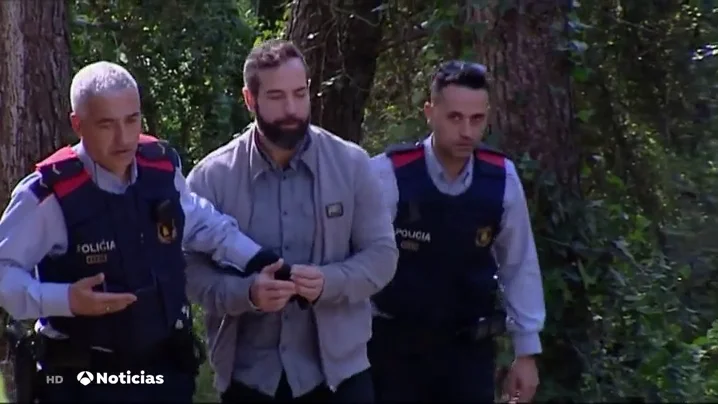 El juraro y los acusados del caso del asesinato de un guardia urbano visitan los lugares del crimen El juraro y los acusados del caso del asesinato de un guardia urbano visitan los lugares del crimen
