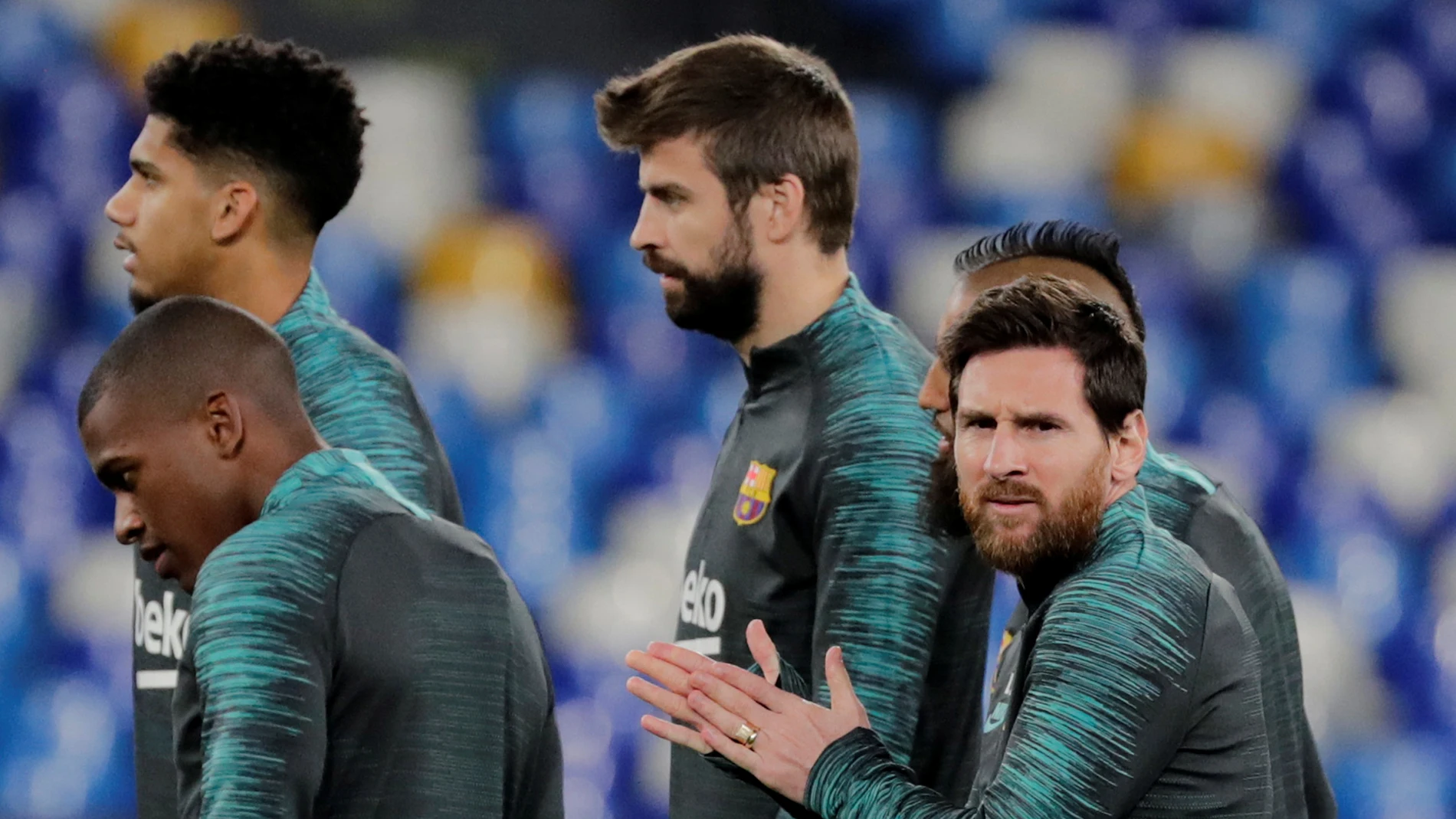 Gerard Piqué entra en la convocatoria ante el PSG tras tres meses lesionado Gerard Piqué entra en la convocatoria ante el PSG tras tres meses lesionado