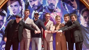 Kevin Feige y los protagonistas de 'Vengadores: Endgame'