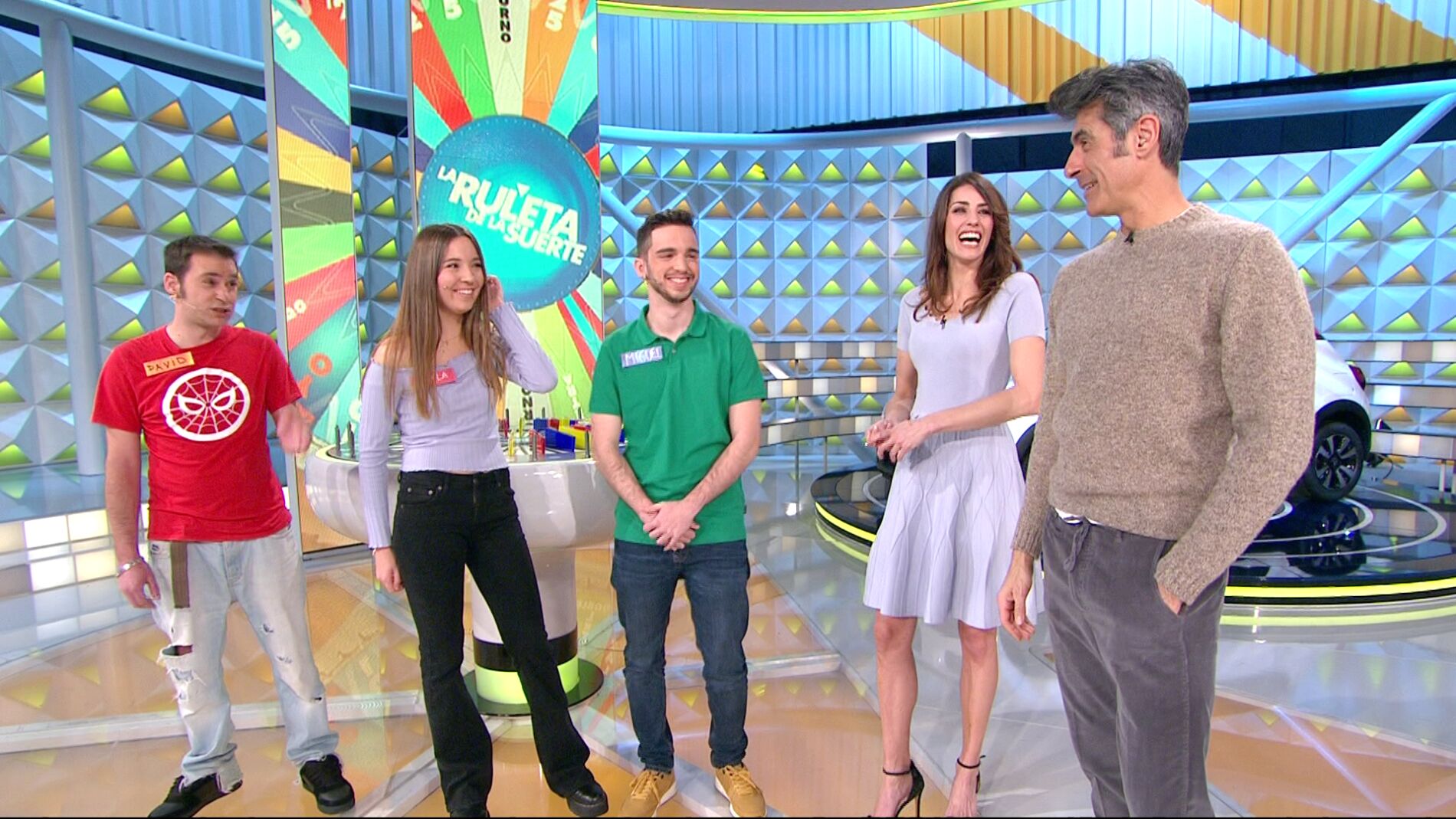 El peculiar aspecto f&iacute;sico de un concursante de &lsquo;La ruleta de la suerte&rsquo; que sorprende a todos