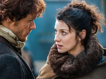 Sam Heughan y Caitriona Balfe en 'Outlander' Sam Heughan y Caitriona Balfe en 'Outlander'