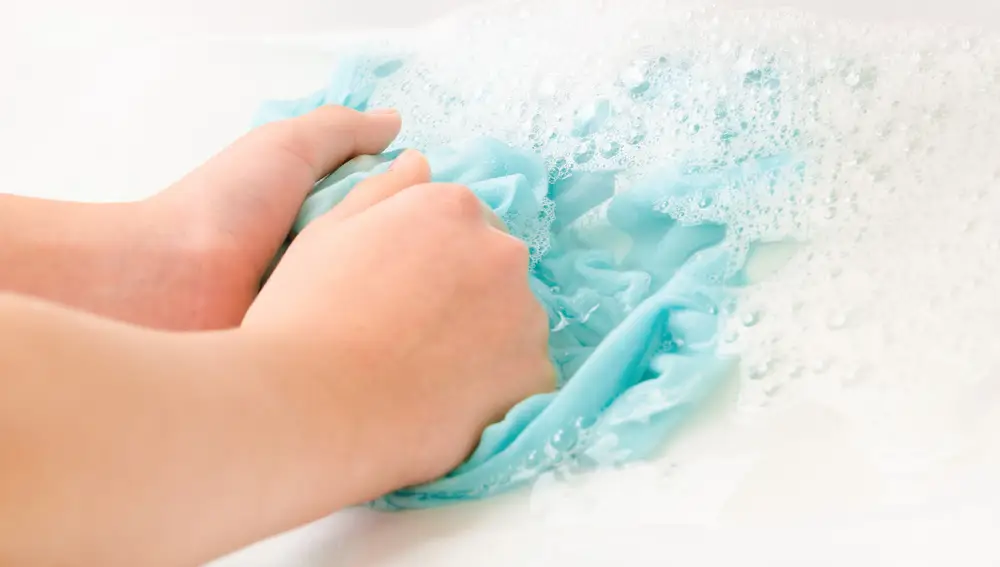 Lavando a mano