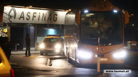Varios pasajeros de un autobús español, examinados en Austria por la sospecha de estar contagiados por coronavirus Varios pasajeros de un autobús español, examinados en Austria por la sospecha de estar contagiados por coronavirus