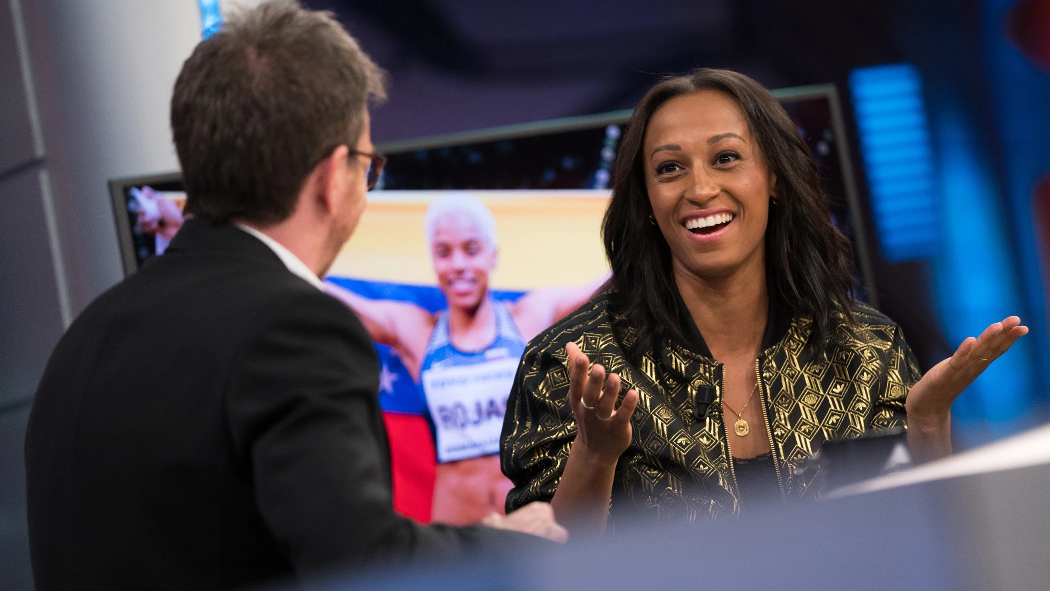 Rivales... ¡y compañeras!: Ana Peleteiro revela en 'El Hormiguero 3.0' cómo es entrenar con la mejor de la historia Rivales... ¡y compañeras!: Ana Peleteiro revela en 'El Hormiguero 3.0' cómo es entrenar con la mejor de la historia