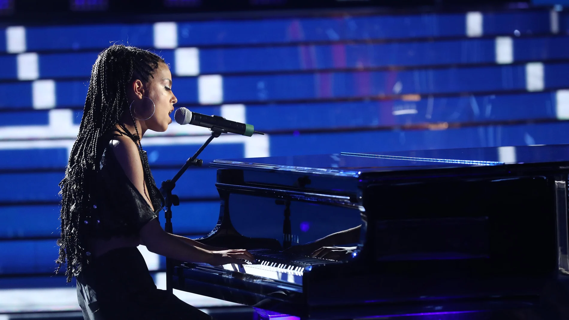 Nerea Rodríguez brilla al piano como Alicia Keys en ‘Fallin’