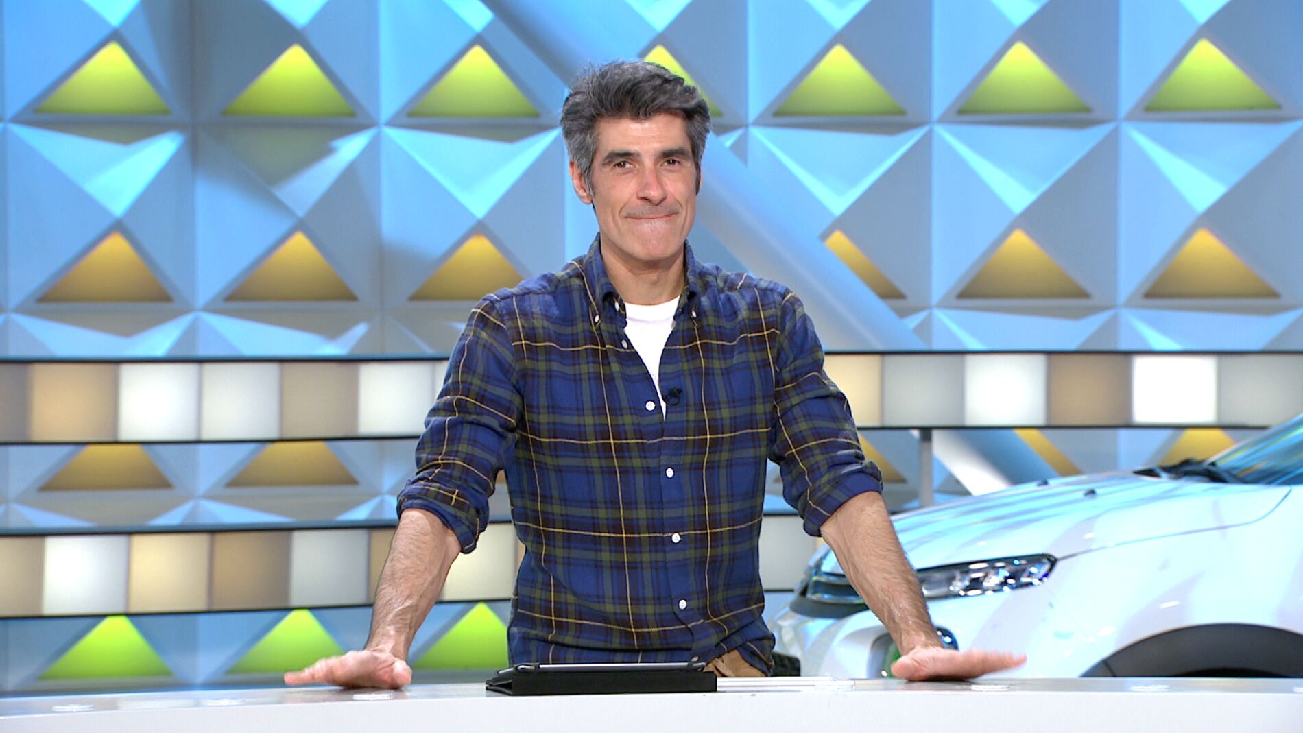 El divertido pique de Jorge Fern&aacute;ndez con Pedro S&aacute;nchez en &lsquo;La ruleta de la suerte&rsquo;