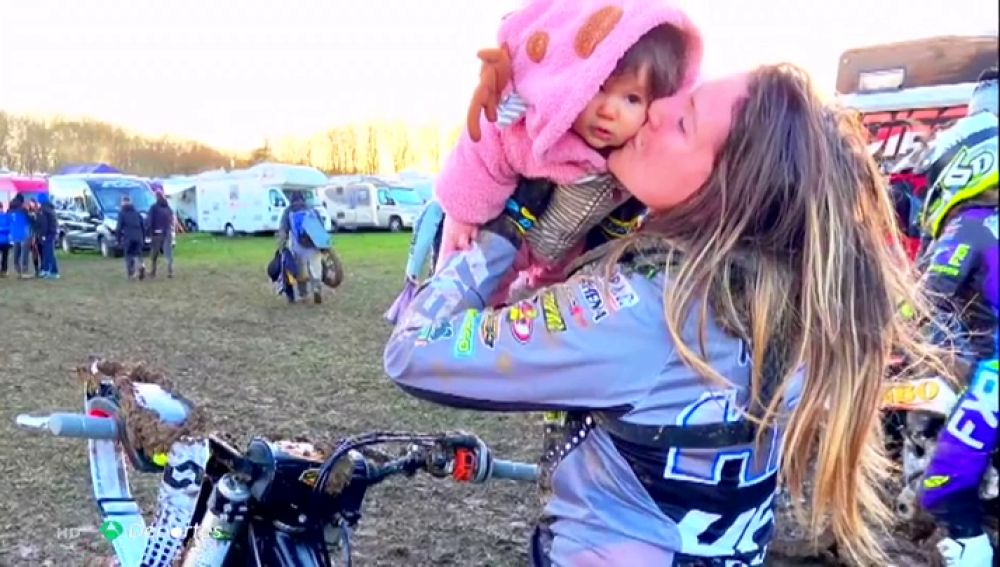 Kiara Fontanesi, campeona del mundo de motocross, vuelve a la elite solo tres meses después de ser madre