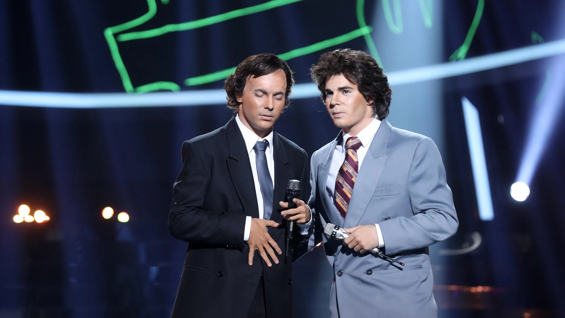 Gemeliers se pelean por una mujer como Julio Iglesias y José Luis Rodríguez El Puma en ‘Torero’