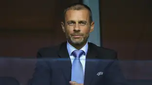 Aleksander Ceferin viendo un partido de la UEFA Super Cup Aleksander Ceferin viendo un partido de la UEFA Super Cup