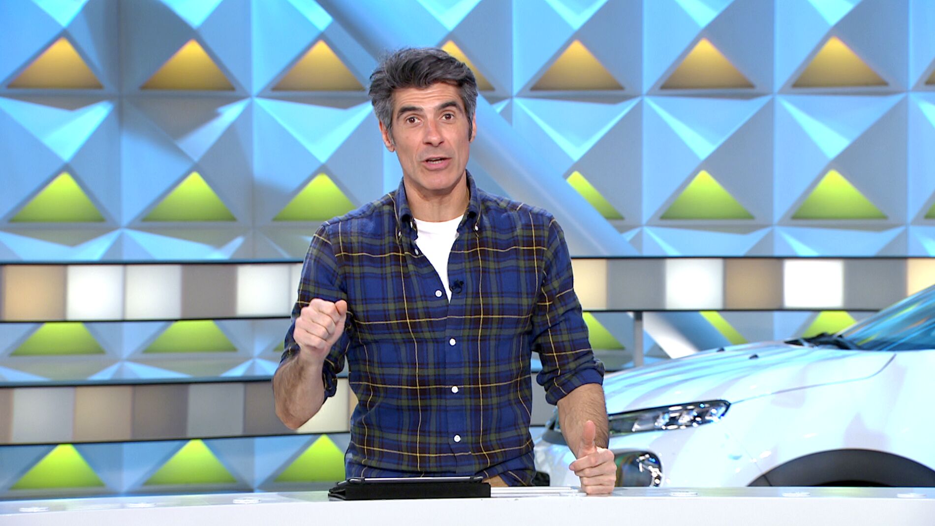 El infalible truco para lavar calcetines de Jorge Fern&aacute;ndez en &lsquo;La ruleta de la suerte&rsquo;