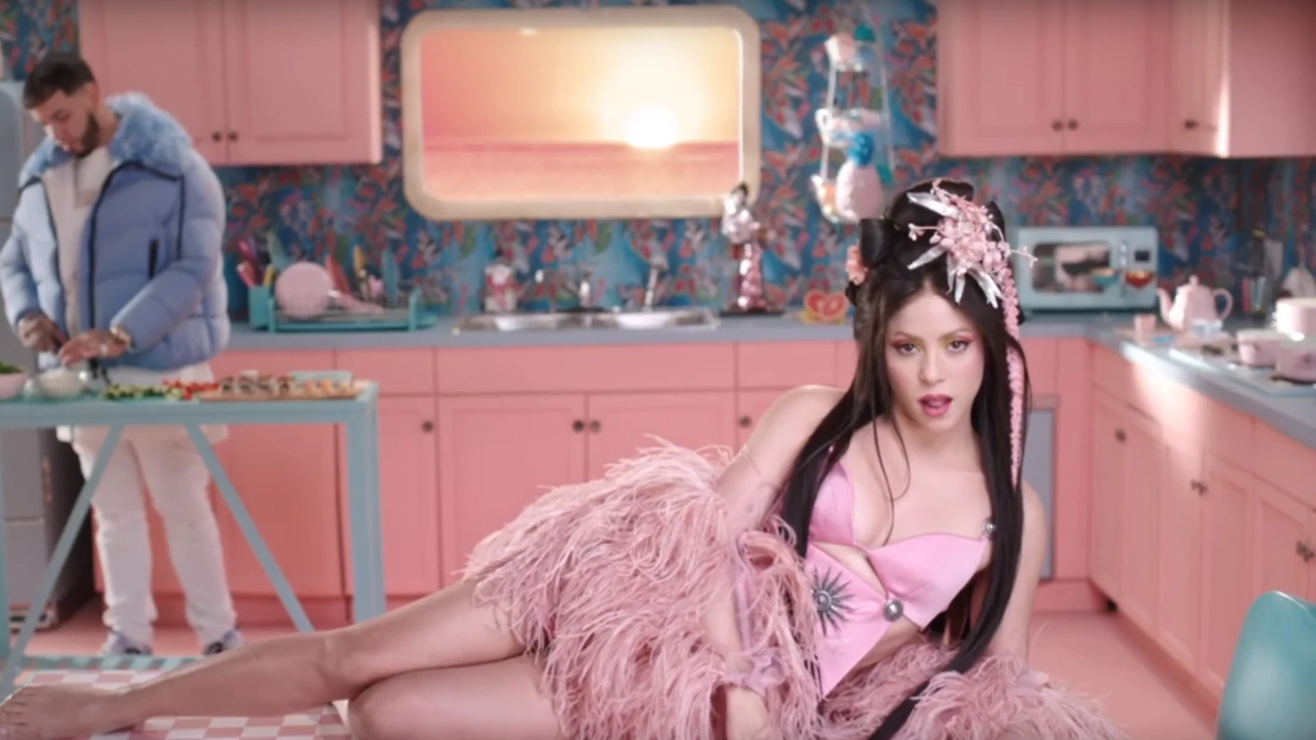Shakira y Anuel AA Shakira y Anuel AA